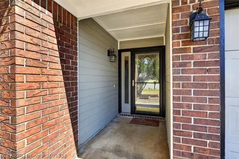 Entry Way - 9300 Bridgeford Cir, Fort Smith, AR 72908 photo 1 of 4