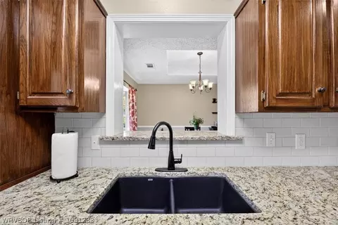Kitchen - 9300 Bridgeford Cir, Fort Smith, AR 72908 photo 5 of 5