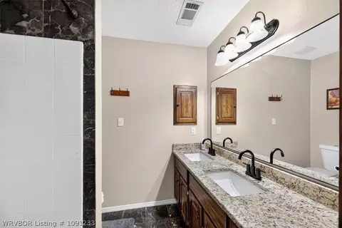 Bath - 9300 Bridgeford Cir, Fort Smith, AR 72908 photo 2 of 2