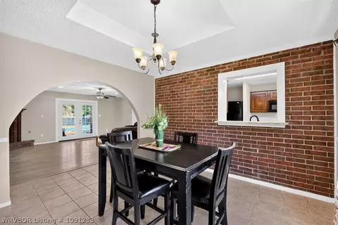 Dining - 9300 Bridgeford Cir, Fort Smith, AR 72908 photo 2 of 2