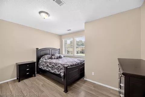 Bedroom - 9300 Bridgeford Cir, Fort Smith, AR 72908 photo 3 of 7