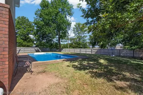 Exterior - 9300 Bridgeford Cir, Fort Smith, AR 72908 photo 11 of 19