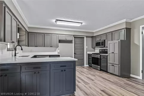 Kitchen - 2816 S 33rd St, Fort Smith, AR 72903 photo 1 of 2