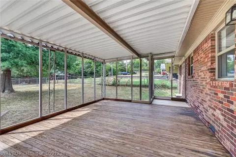 Exterior - 2816 S 33rd St, Fort Smith, AR 72903 photo 3 of 7