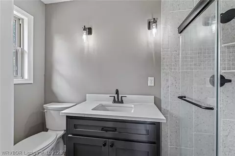 Bath - 2816 S 33rd St, Fort Smith, AR 72903 photo 3 of 5