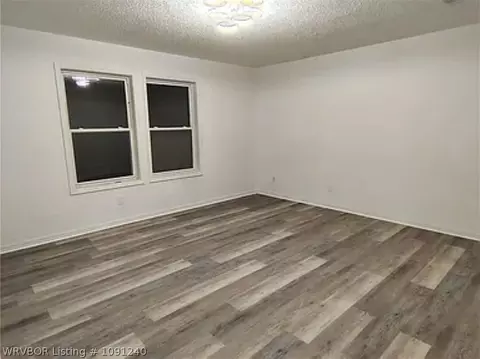 Living - 3129 Glen Flora Way, Fort Smith, AR 72908 photo 4 of 4