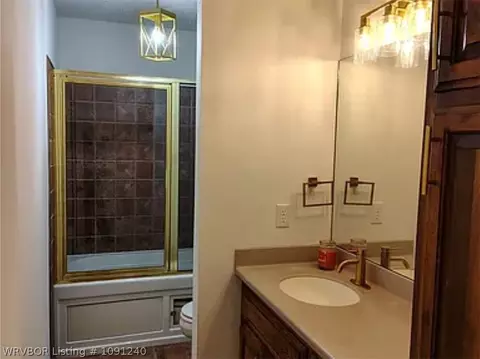 Bath - 3129 Glen Flora Way, Fort Smith, AR 72908 photo 1 of 2