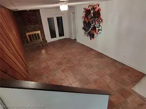 Living - 3129 Glen Flora Way, Fort Smith, AR 72908 photo 3 of 4