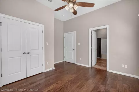 Bedroom - 8535 Crestline Dr, Hackett, AR 72937 photo 9 of 9