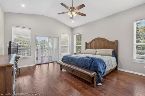 Bedroom - 8535 Crestline Dr, Hackett, AR 72937 photo 1 of 9