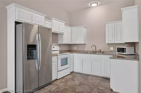 Kitchen - 8535 Crestline Dr, Hackett, AR 72937 photo 5 of 5
