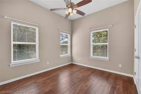 Bedroom - 8535 Crestline Dr, Hackett, AR 72937 photo 7 of 9