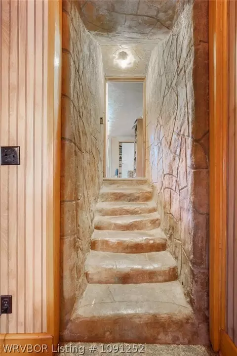 Entry Way - 18 Spruce St, Paris, AR 72855 photo 5 of 6