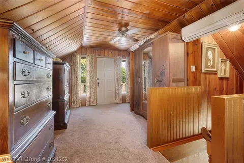 Entry Way - 18 Spruce St, Paris, AR 72855 photo 3 of 6