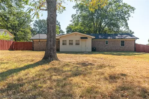 Exterior - 1003 4th Ter, Barling, AR 72923 photo 4 of 13