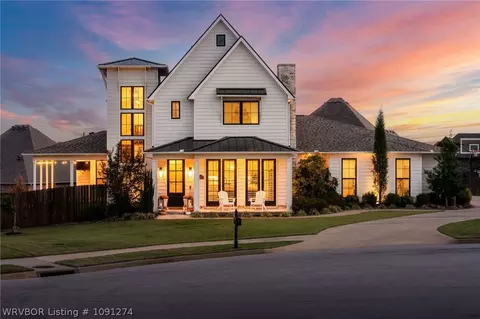 8506 Donnington Ct, Fort Smith, AR 72916