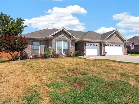 Exterior - 1607 Copper Ridge Dr, Fort Smith, AR 72916 photo 4 of 17