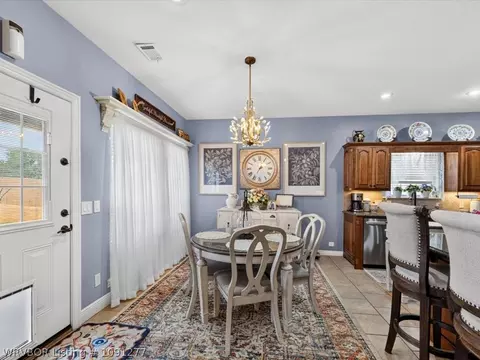 Dining - 1607 Copper Ridge Dr, Fort Smith, AR 72916 photo 1 of 2
