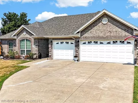 Exterior - 1607 Copper Ridge Dr, Fort Smith, AR 72916 photo 13 of 17