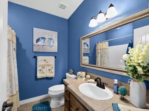 Bath - 1607 Copper Ridge Dr, Fort Smith, AR 72916 photo 4 of 4