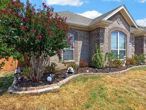 Exterior - 1607 Copper Ridge Dr, Fort Smith, AR 72916 photo 6 of 17