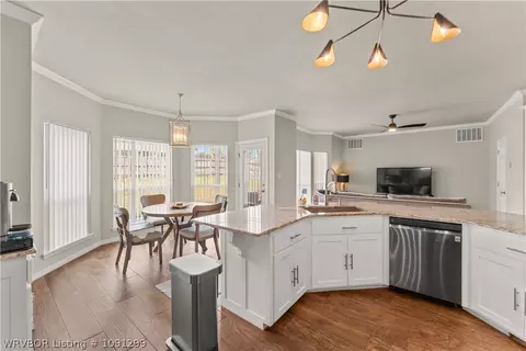 Kitchen - 3008 S 106th Cir, Fort Smith, AR 72903 photo 3 of 5
