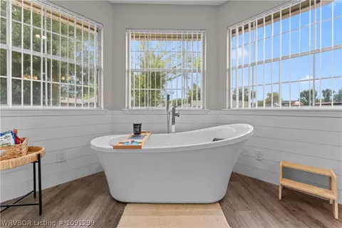Bath - 3008 S 106th Cir, Fort Smith, AR 72903 photo 6 of 7