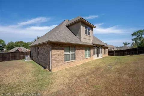 Exterior - 8420 Reata St, Fort Smith, AR 72916 photo 8 of 9