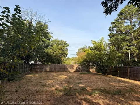 Exterior - 1510 Bluff Ave, Fort Smith, AR 72901 photo 13 of 13