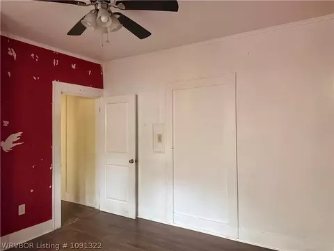 Bedroom - 1510 Bluff Ave, Fort Smith, AR 72901 photo 2 of 5