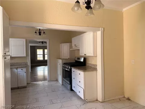 Kitchen - 1510 Bluff Ave, Fort Smith, AR 72901 photo 1 of 6