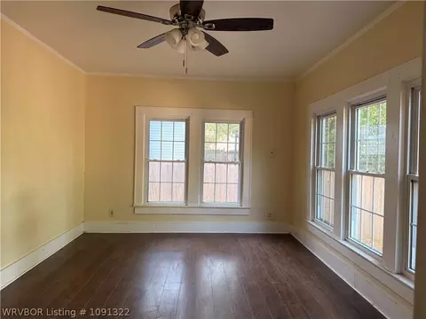 Living - 1510 Bluff Ave, Fort Smith, AR 72901 photo 10 of 10