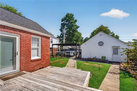 Exterior - 2304 S M St, Fort Smith, AR 72901 photo 7 of 8