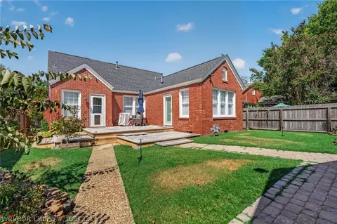 Exterior - 2304 S M St, Fort Smith, AR 72901 photo 6 of 8