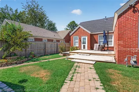 Exterior - 2304 S M St, Fort Smith, AR 72901 photo 4 of 8