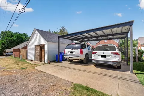 Exterior - 2304 S M St, Fort Smith, AR 72901 photo 5 of 8