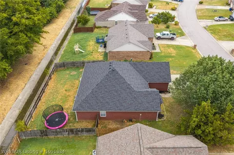 View/Area - 623 Chateau Dr, Fort Smith, AR 72908 photo 4 of 8