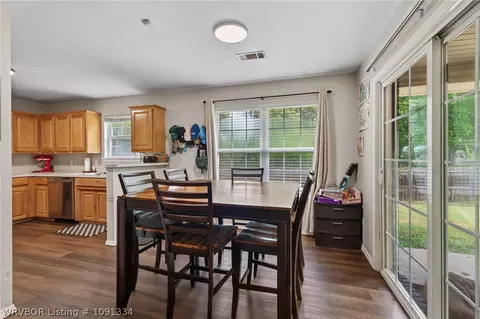 Dining - 623 Chateau Dr, Fort Smith, AR 72908 photo 1 of 1