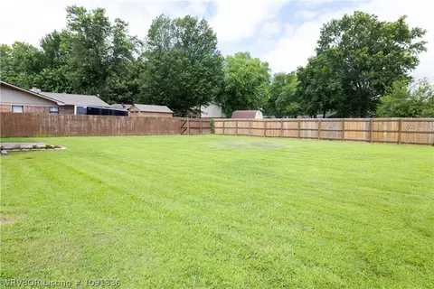 Exterior - 10811 Old Harbor Rd, Fort Smith, AR 72903 photo 6 of 9
