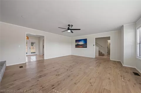 Living - 10811 Old Harbor Rd, Fort Smith, AR 72903 photo 5 of 6