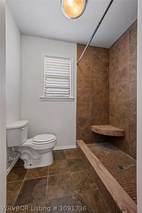 Bath - 10811 Old Harbor Rd, Fort Smith, AR 72903 photo 6 of 7
