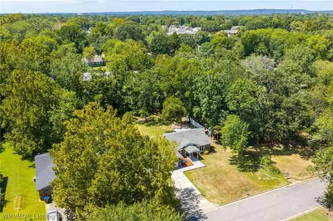 View/Area - 529 N 46th St, Fort Smith, AR 72903 photo 11 of 13