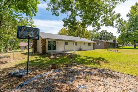 Exterior - 529 N 46th St, Fort Smith, AR 72903 photo 7 of 13