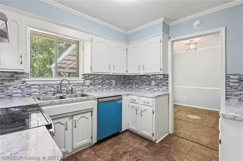Kitchen - 529 N 46th St, Fort Smith, AR 72903 photo 1 of 2