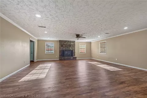 Living - 14118 White Bluff Hts, Fort Smith, AR 72916 photo 2 of 8