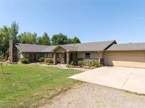 Exterior - 14118 White Bluff Hts, Fort Smith, AR 72916 photo 4 of 14