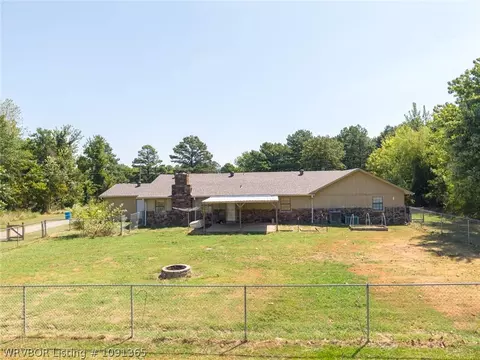 Exterior - 14118 White Bluff Hts, Fort Smith, AR 72916 photo 10 of 14
