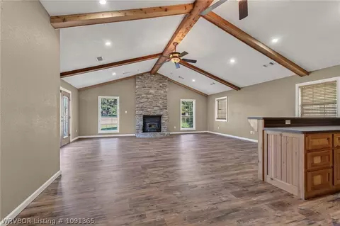 Living - 14118 White Bluff Hts, Fort Smith, AR 72916 photo 5 of 8