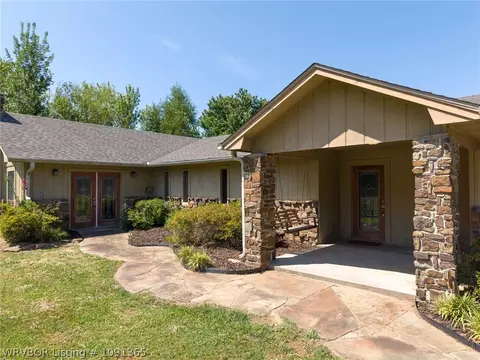 Exterior - 14118 White Bluff Hts, Fort Smith, AR 72916 photo 5 of 14