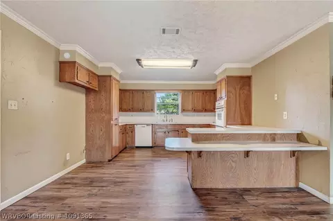 Kitchen - 14118 White Bluff Hts, Fort Smith, AR 72916 photo 1 of 3